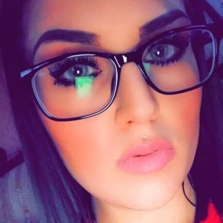 Thick girl star pretty picture