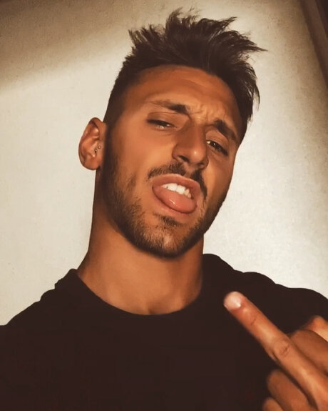 Sergio Carballo nude actress photo