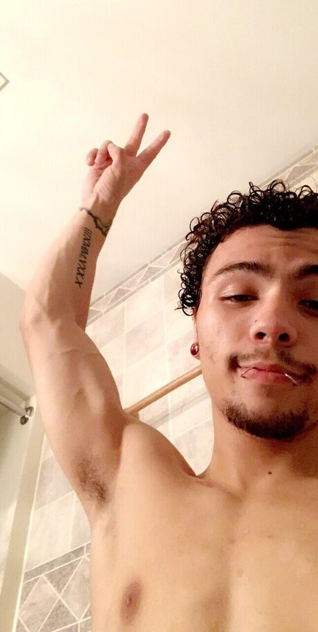 Master Artemis model adult pictures