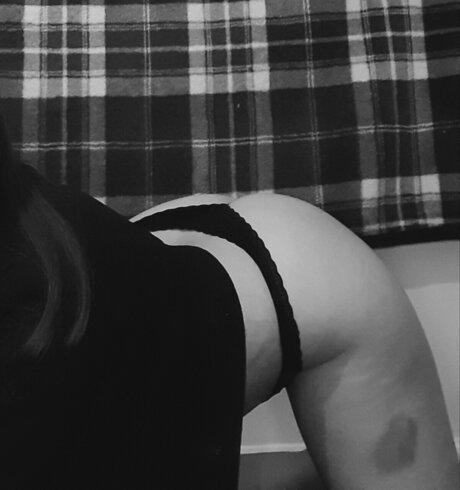 Daniellebrynae pornstar hot images