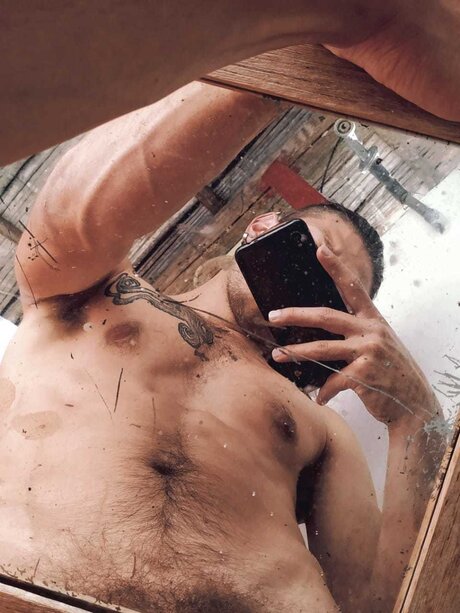 I m the king of rebels sexy model photo