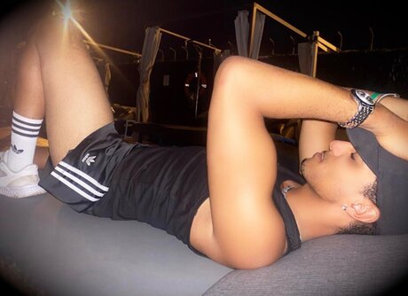 Calvin Lyon high quality model pics