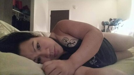 D javar free actress pics