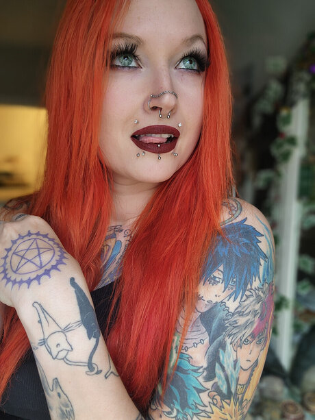 Rayne Siren model exclusive pic