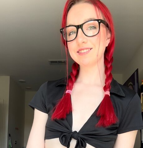 skinny milf onlyfans exclusive pic