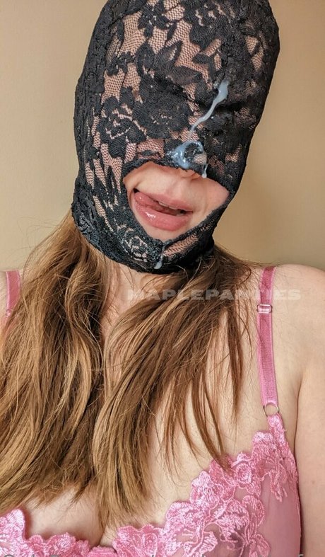 maplepantiesfree beautiful model archive