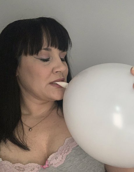 ebony smoking onlyfans hot porn pic