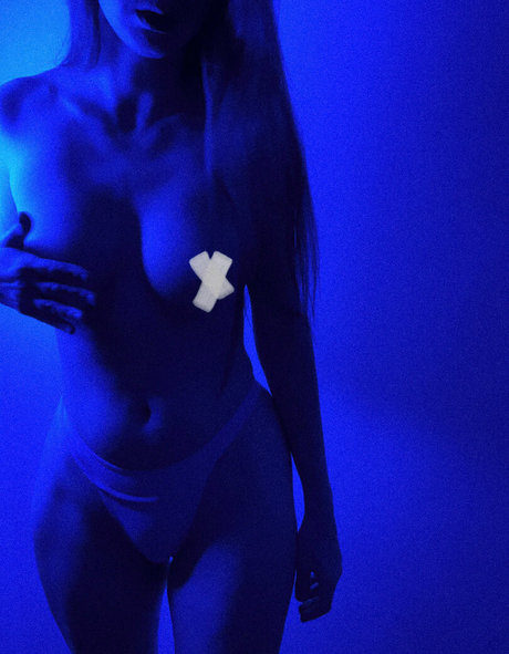 Arina Shelk model xxx image