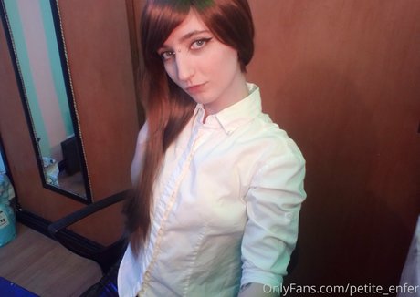 petite enfer model sexy galleries