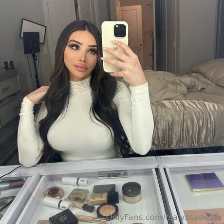 small onlyfans free nude picture