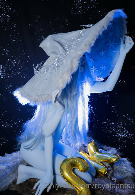 royalpantsu xxx star photos