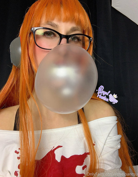 royalpantsu nudes star archive