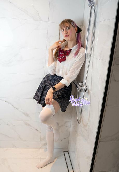 royalpantsu erotic star pics