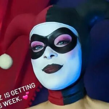 Enasni Vee star pornographic pictures