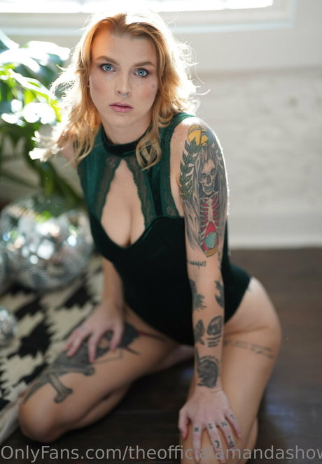 theofficialamandashow nice actress img