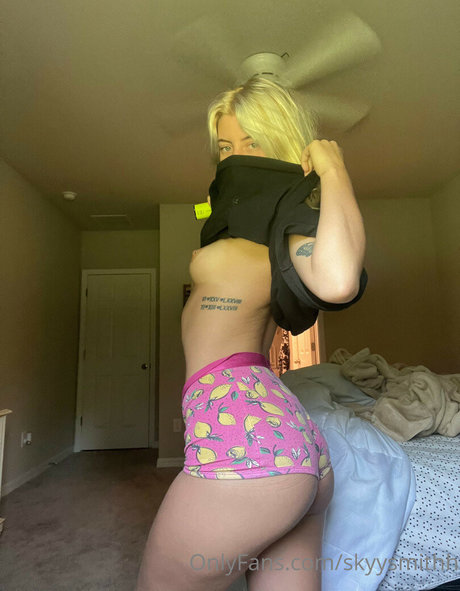 skyysmithh model erotic pictures