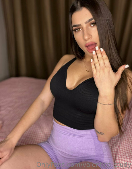 emo onlyfans exclusive pictures