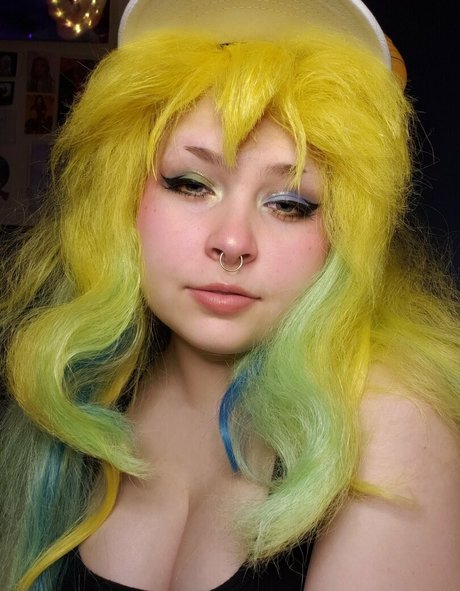 bunnyymilkk exclusive star img