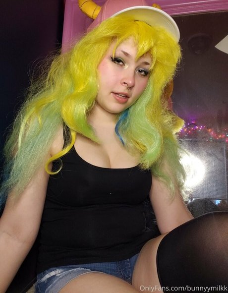 bunnyymilkk pornstar adult pictures