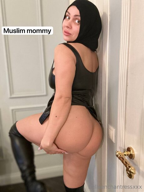 guy onlyfans pornographic archive