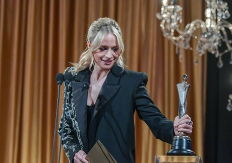 Niamh Algar nude star pic