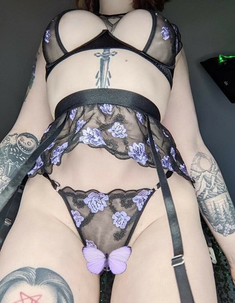 Pixxie rotten free star img