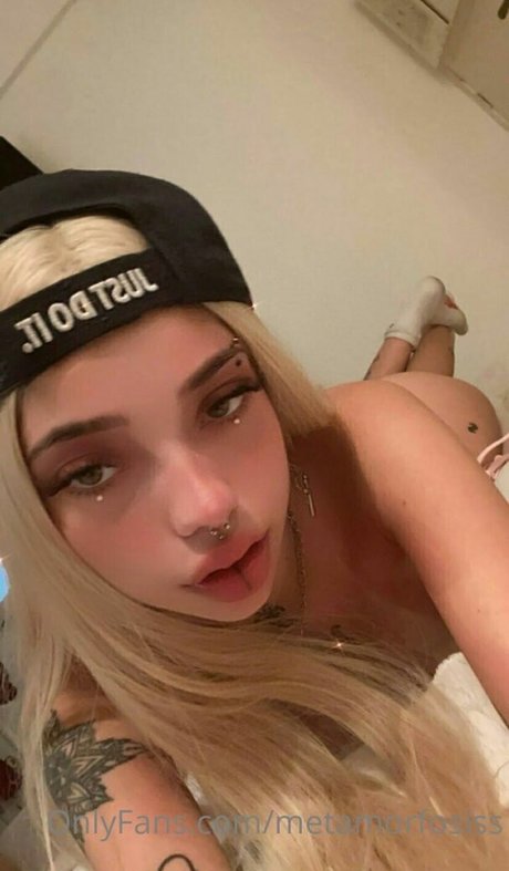 Vicky Balena erotic model pictures