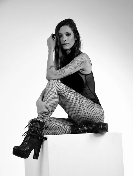 Poli Kap model sex image