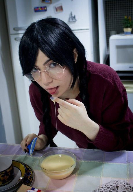 Juka Crasoves erotic actress picture