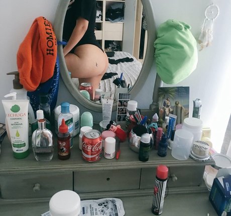 Disturbia art actress galleries