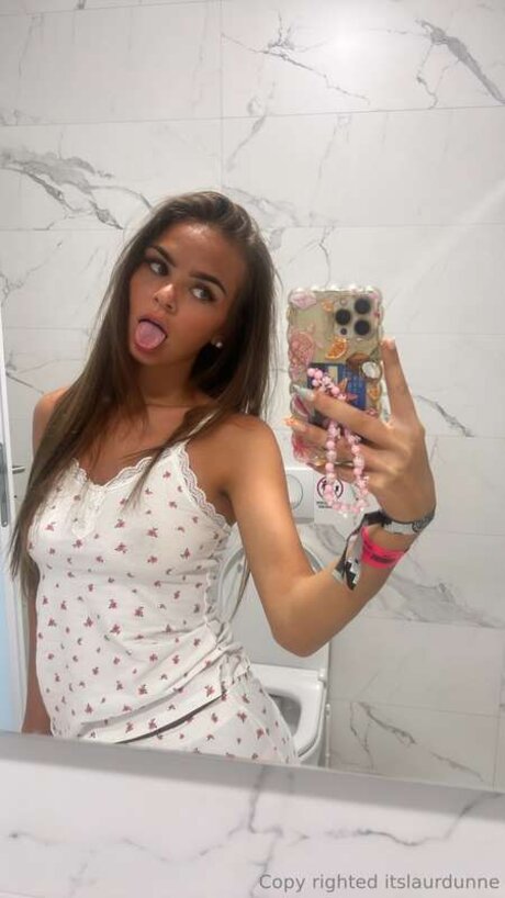 itslaurdunne pornstar nude galleries