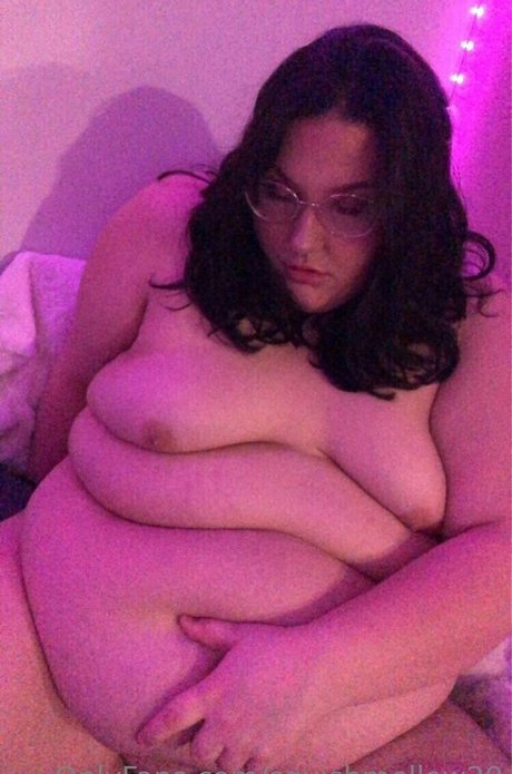 squishmellow20 model photo