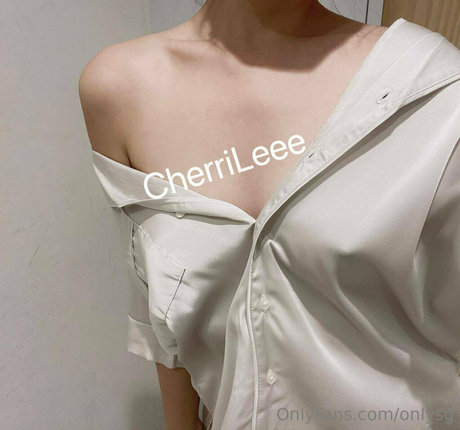 onlysg pretty model images