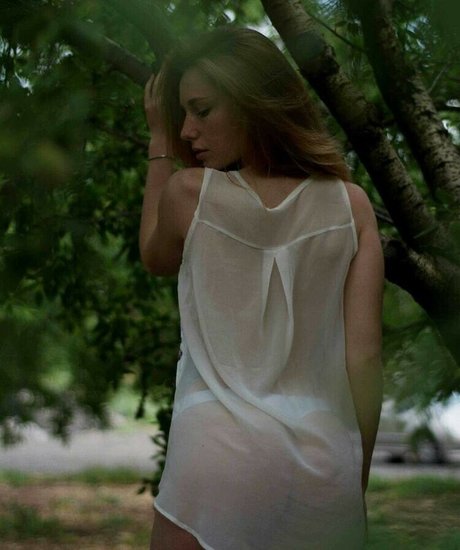 Katherine Fisher star nude picture