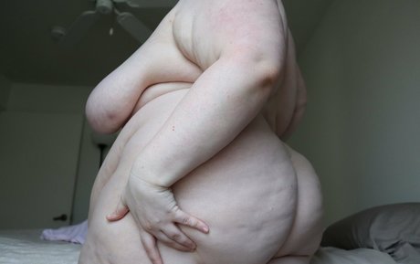 latina shemale onlyfans pornographic pic