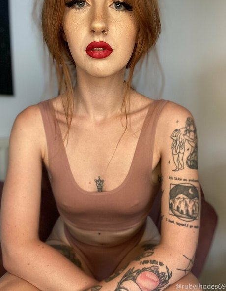 beautiful onlyfans naked photo