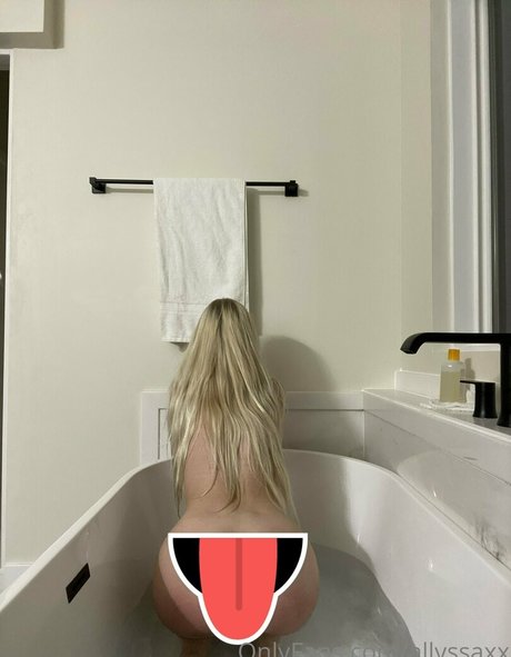 allyssaxx pornographic actress image