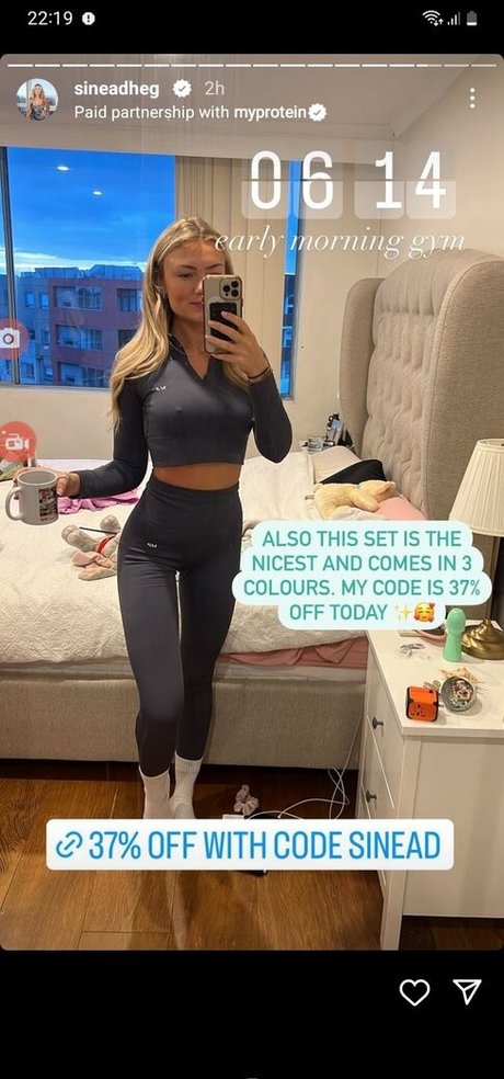 mirror selfie onlyfans hot sexy photo