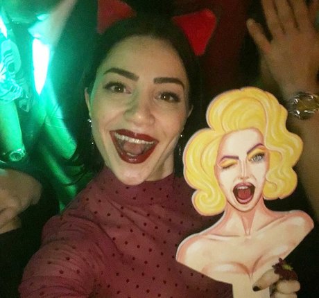 Serpil Cansz nice star gallery