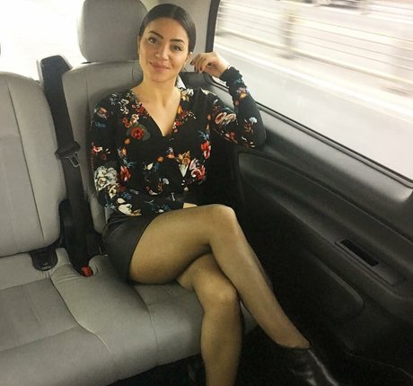 Serpil Cansz star pretty picture