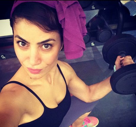 Serpil Cansz nudes model picture