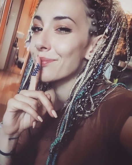 artnvenom art actress pic