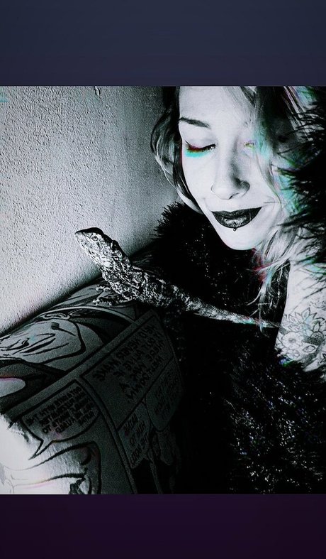 artnvenom pornstar pretty gallery