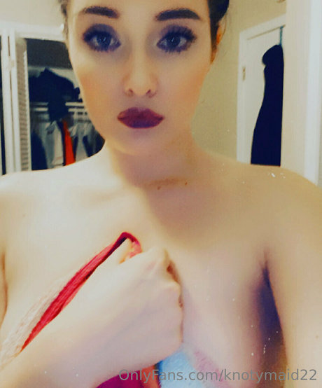 scarlottnyx22 star adult pic