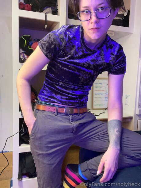 holyheck beautiful model pic