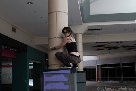 holyheck nudes actress photos