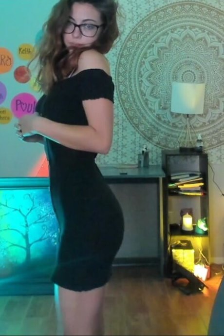 Jellyy Bree porn model pictures