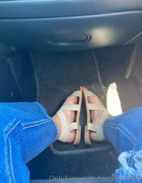 lachleamber naked model picture