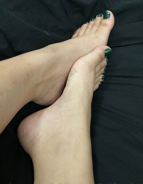 lachleamber erotic model archive