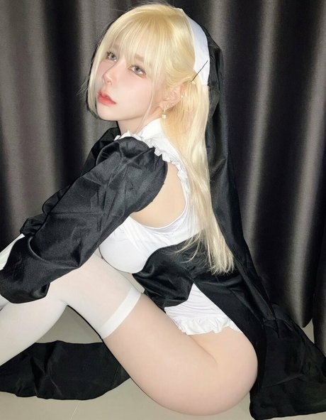 pang3pong naked model photo